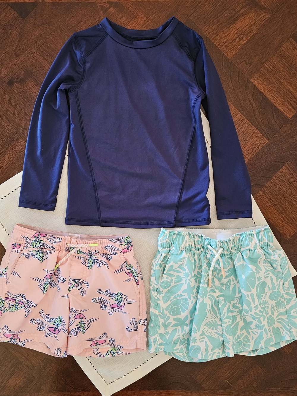 Cat & Jack Boys Navy Swim Shirt & Shorts Set- Pink Dino & Aqua Floral 4/5